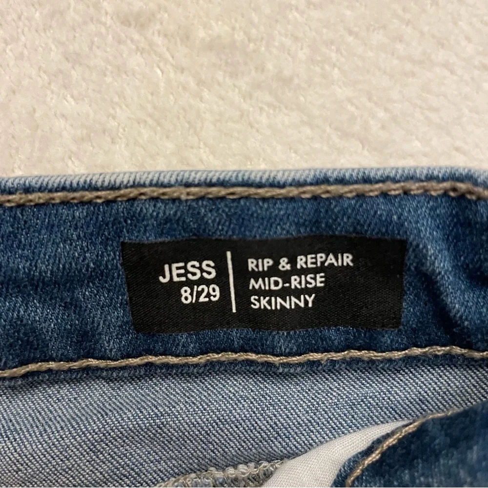 Buffalo David Bitton Jess Rip and Repair Mid Rise Skinny Jeans.  Size 8